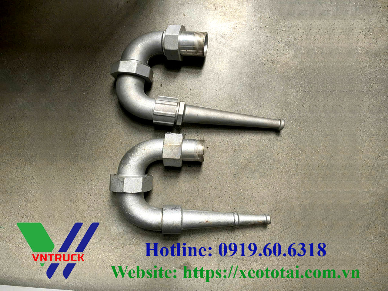 Bép Phun Tròn Chữ C Xe Tưới Nước Rửa Đường