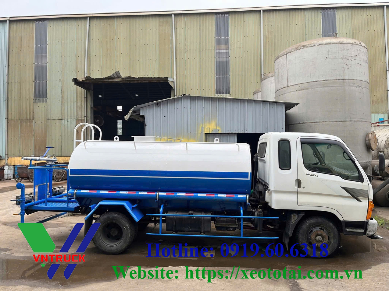 Xe Tưới Nước Rửa Đường 9 Khối Cải Tạo