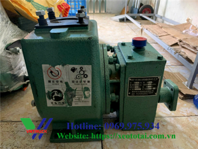 Máy Bơm Nước 40m3 Xe Tưới Nước